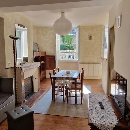 Appartement Dans Maison De Ville - 4 Personnes Oloron-Sainte-Marie Exterior foto