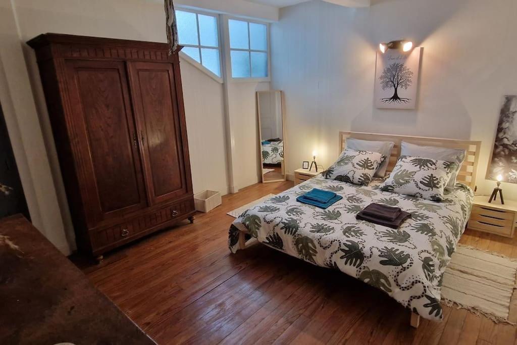 Appartement Dans Maison De Ville - 4 Personnes Oloron-Sainte-Marie Exterior foto