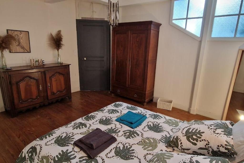 Appartement Dans Maison De Ville - 4 Personnes Oloron-Sainte-Marie Exterior foto